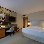 Mercure 4*