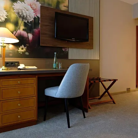 Mercure 4* Gera
