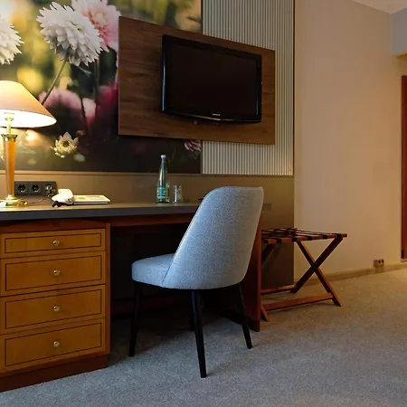 Mercure גרה